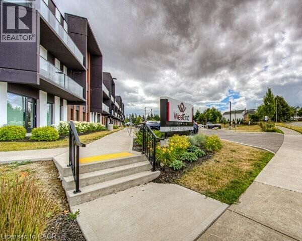 Property Photo:  5 Wake Robin Drive 107  ON N2E 0H6 