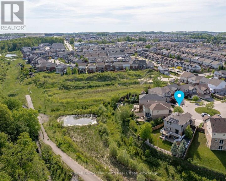 Property Photo:  48 Newcastle Court  ON N2R 0G7 