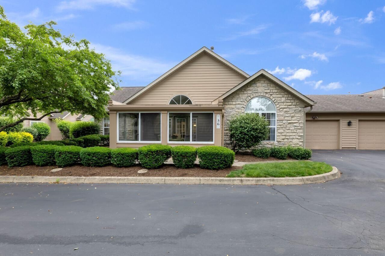 Property Photo:  36 Abbeycross Lane  OH 43082 