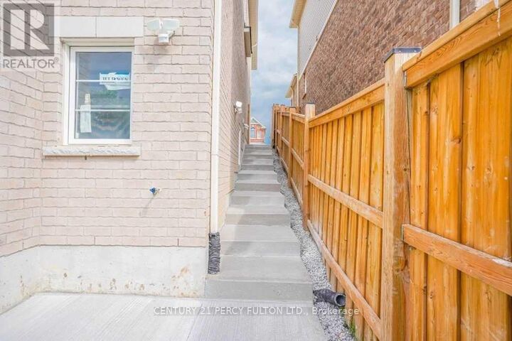 Property Photo:  1040 Foxtail Crescent Bsmt  ON L1X 0E7 