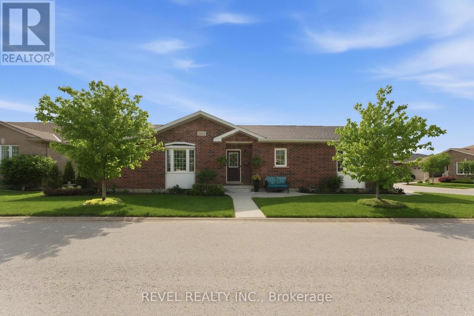 Property Photo: 3965 Durban Lane ON L0R 2C0