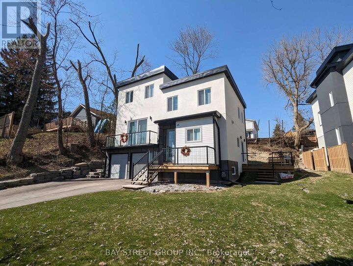 Property Photo: 46 Valley Road ON L4A 7X3