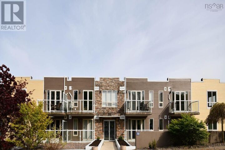 200 Crown Drive 607 — photo 1