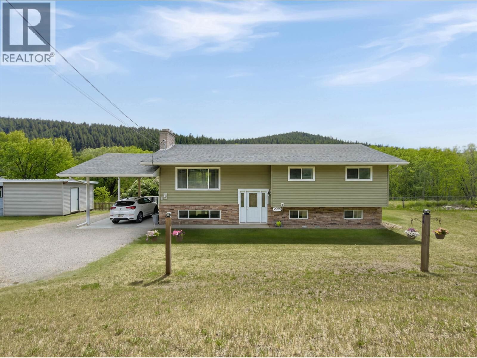 Property Photo: 2055 Commodore Crescent BC V2G 2P2