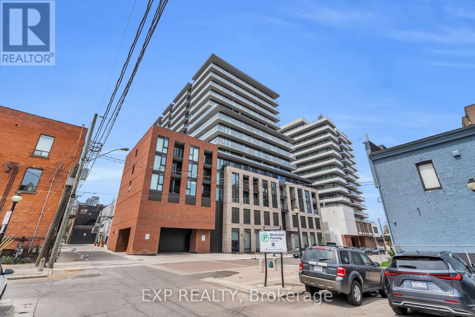 Property Photo:  1 Jarvis Street 828  ON L8R 3J2 