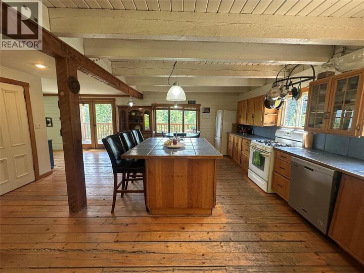 Property Photo: 1482 Zwicky Road BC V0G 1M0
