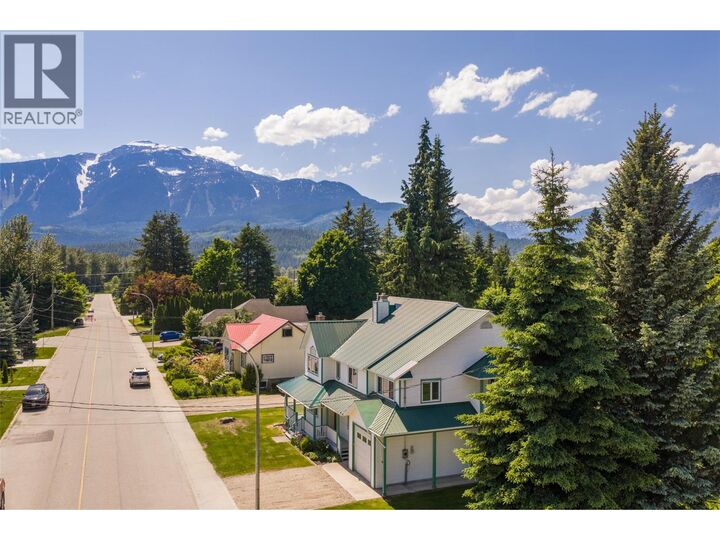 Photo de la propriété:  701 Edward Street  BC V0E 2S1 