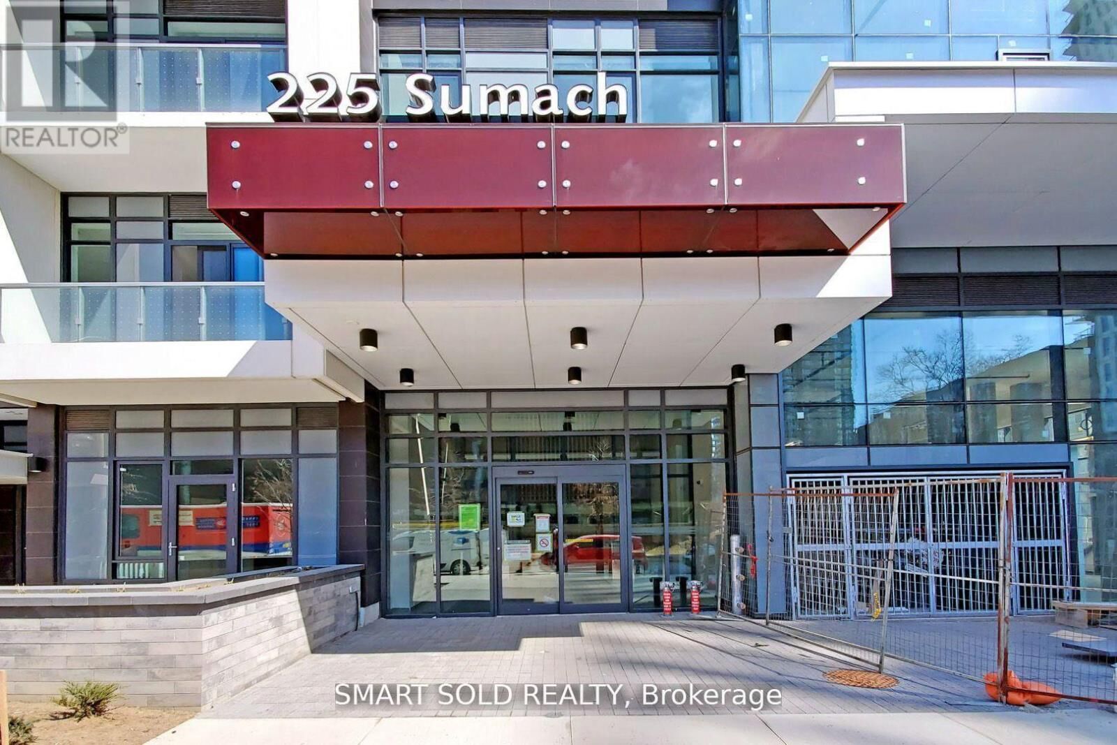 Property Photo: 225 Sumach Street 606W ON M5A 0P8