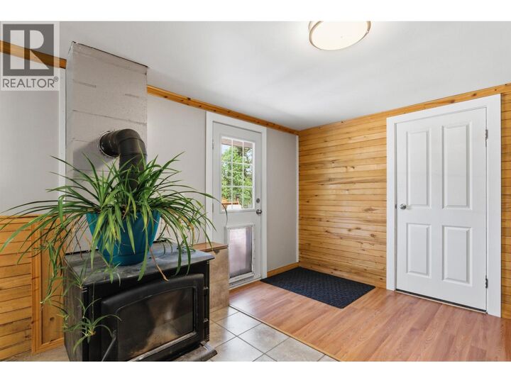 Property Photo:  1824 Dog Creek Road  BC V2G 4V6 