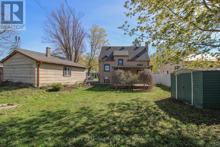 Property Photo:  819 Argyle Street  ON K9H 5T4 