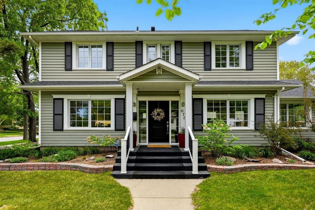 Photo de la propriété:  678 St Jean Baptiste Street  MB R2H 2Y3 