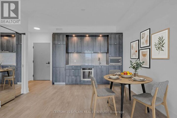 Photo de la propriété:  858 Dupont Street 713  ON M6G 0C1 