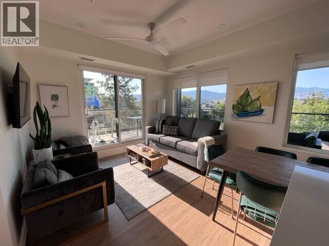 Property Photo: 417 Cedar Avenue 402 BC V1Y 4X2