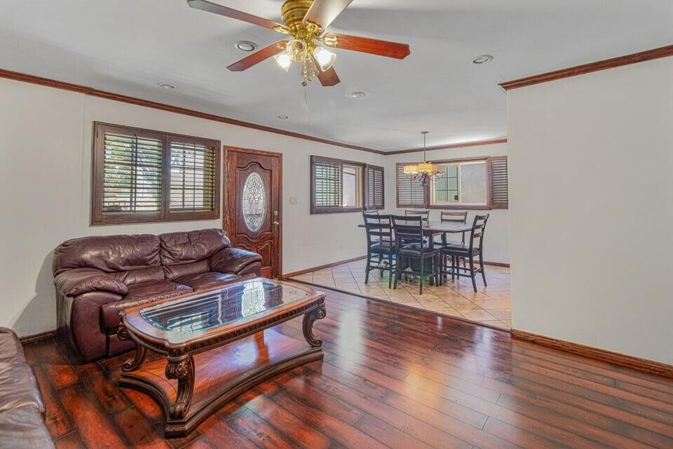 Property Photo:  2930 W Florence Avenue  CA 90043 