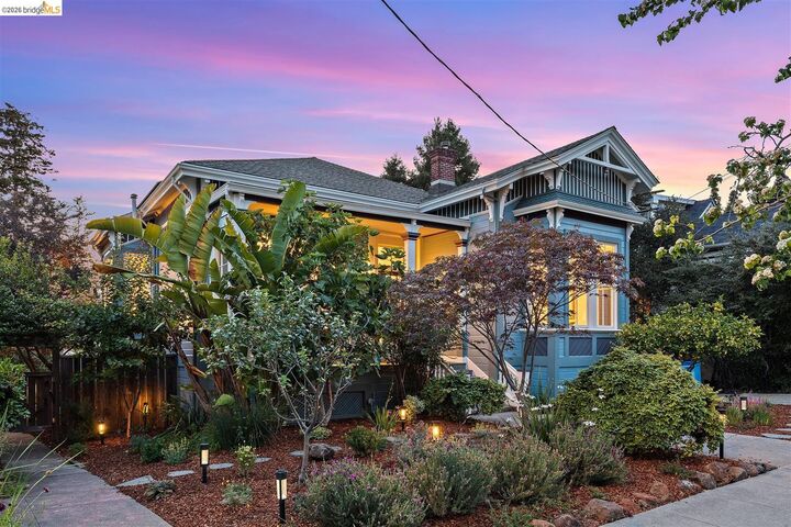 Property Photo: 1418 Spruce St CA 94709