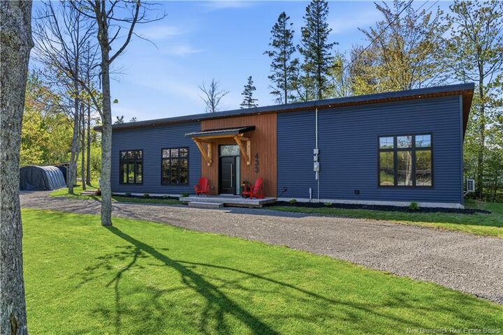 433 Cornwall Road — photo 1