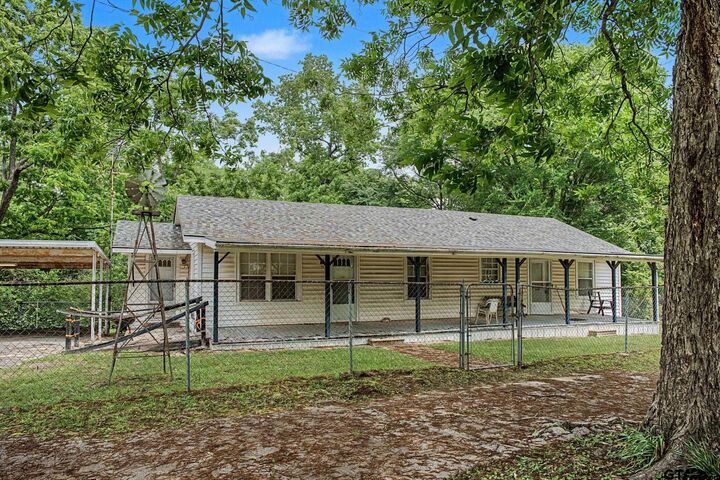 Property Photo:  1085 Pyeatt Rd  TX 75647 