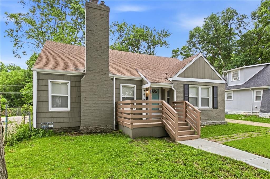 Property Photo:  7315 Lydia Avenue  MO 64131 