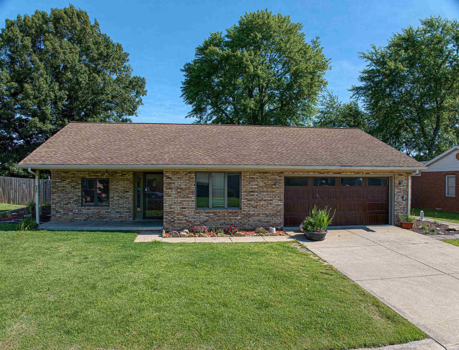 Property Photo:  8800 Idaho Drive  IN 47630 
