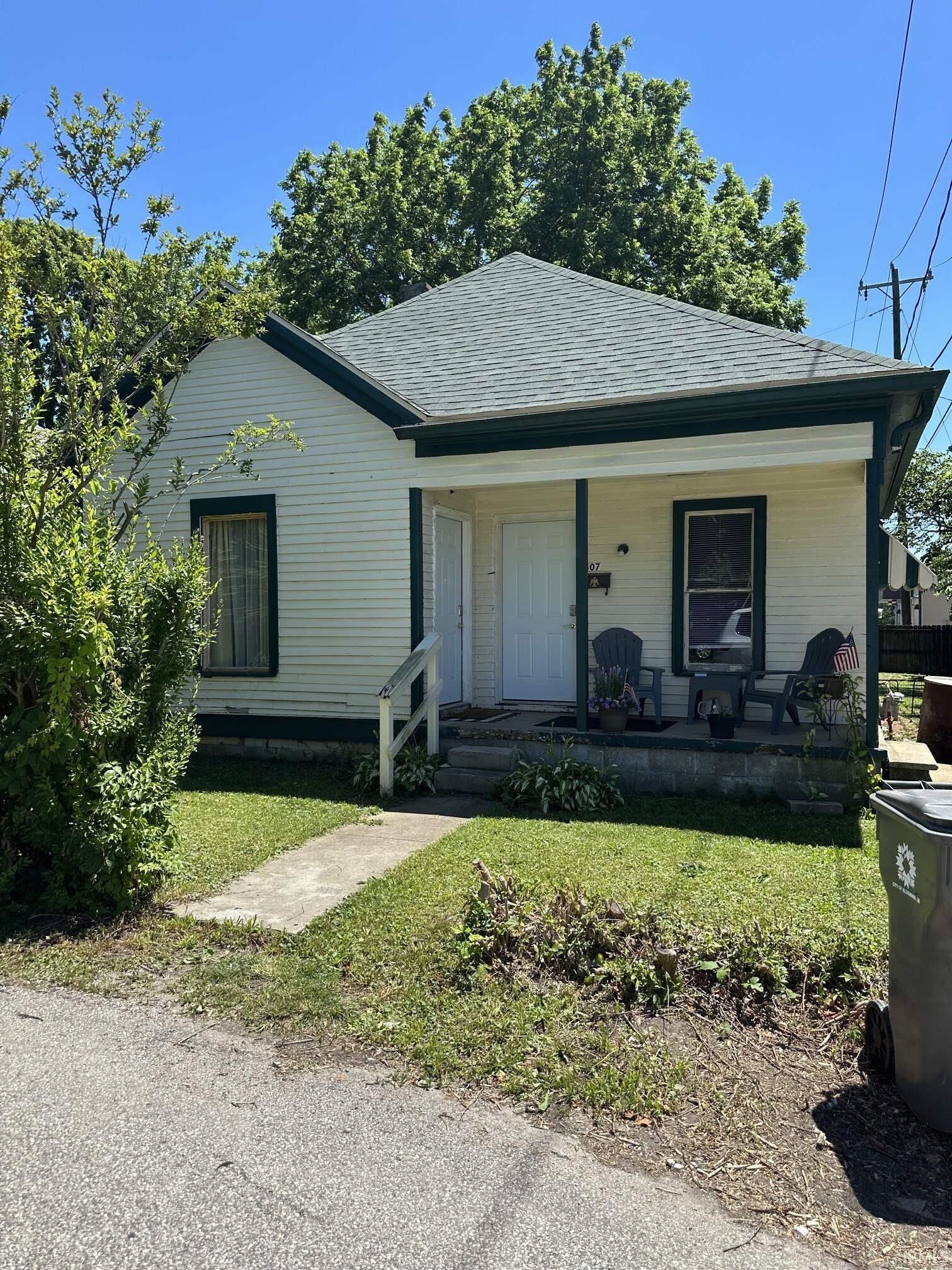 Property Photo:  407 W Hillside Drive  IN 47403 