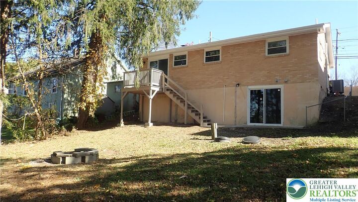 Property Photo:  2556 N Delaware Drive  PA 18343 
