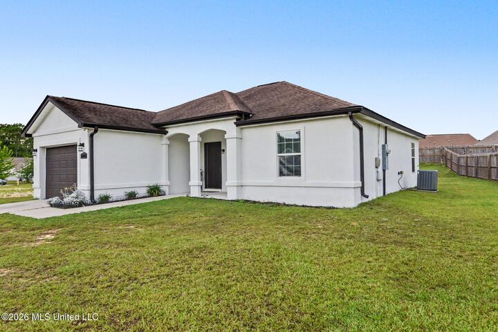 Property Photo: 13443 Willow Oak Circle MS 39503