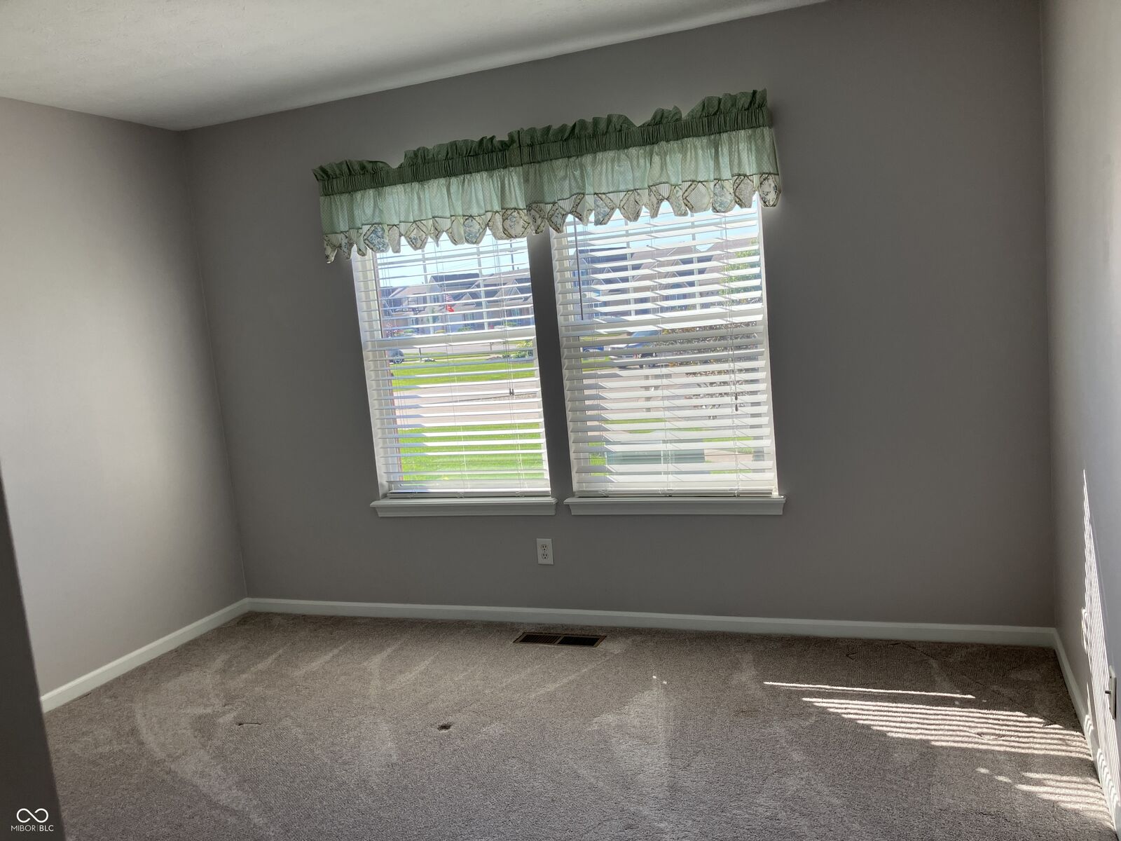 Property Photo:  3352 Eaton Mews Court  IN 46143 