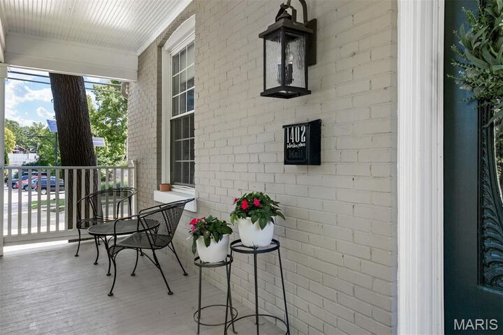 Property Photo: 1402 Silverton Place MO 63117