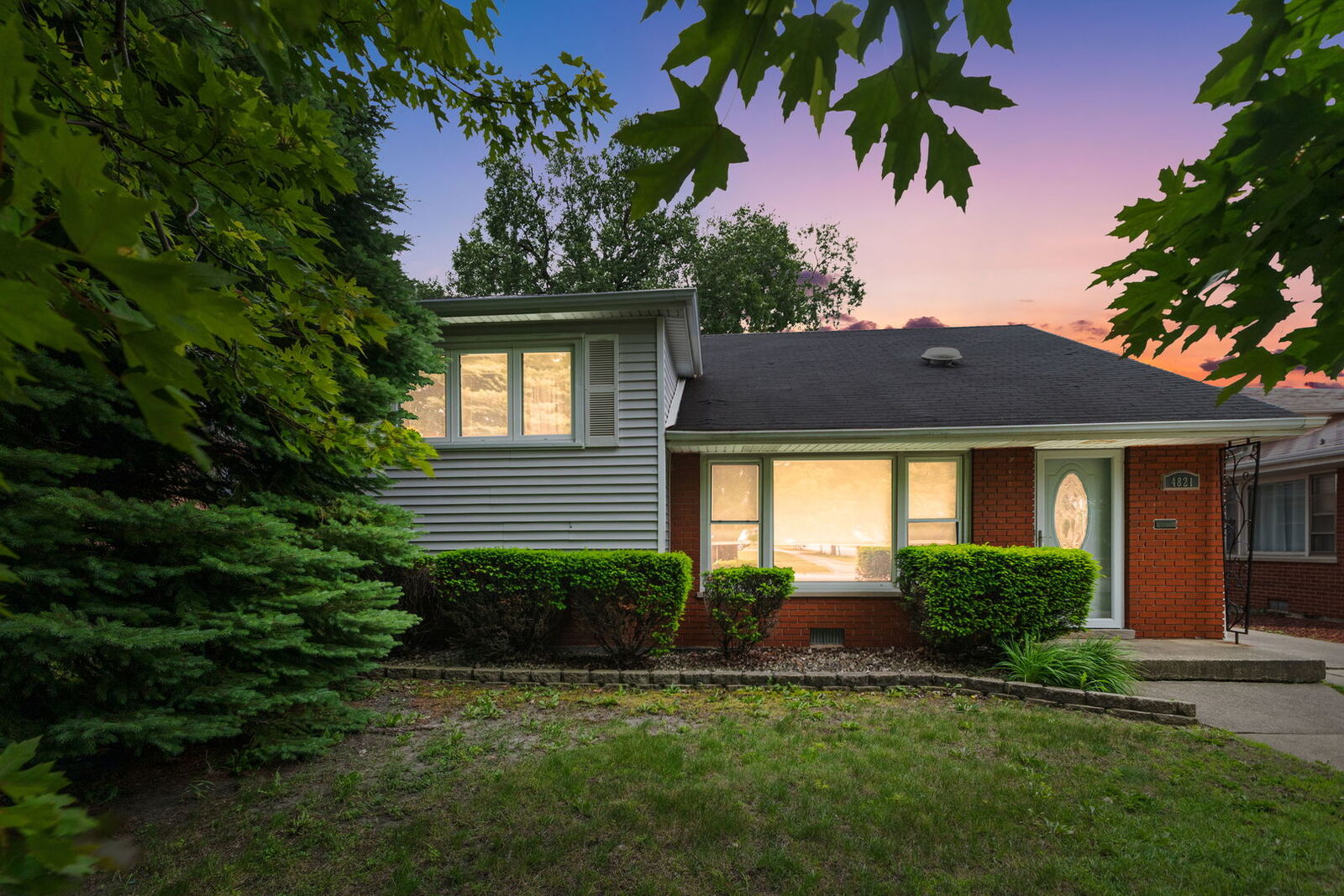 Property Photo:  4821 W 105th Street  IL 60453 