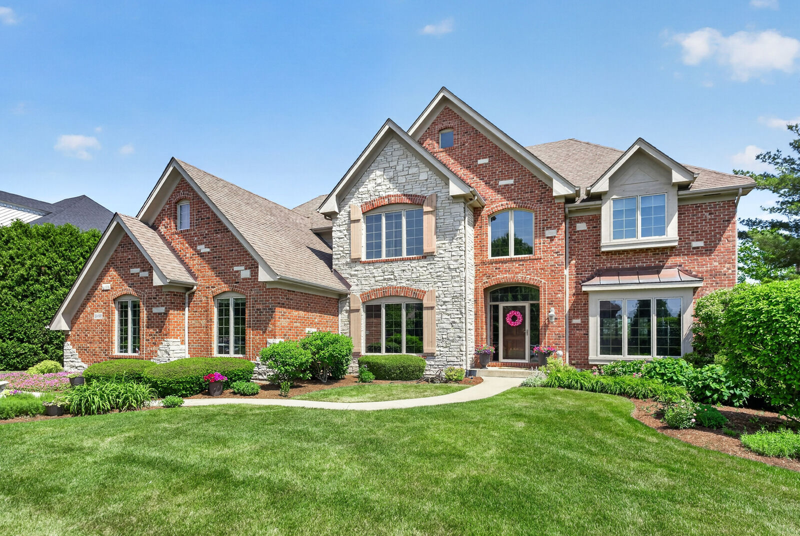 Property Photo:  39W696 Henry David Thoreau Place  IL 60175 