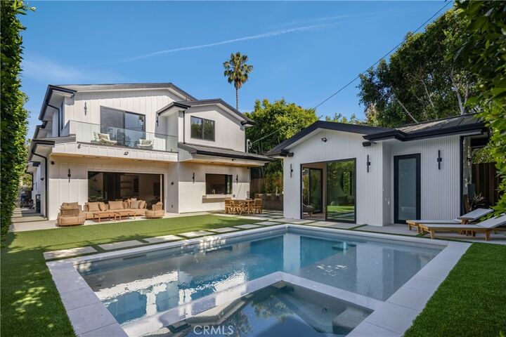 Property Photo:  4140 Kraft Avenue  CA 91604 