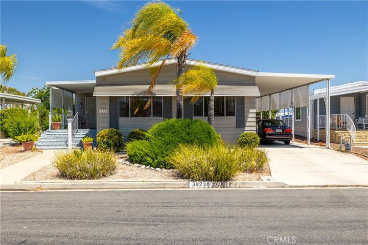 Property Photo:  38230 Calle Arrebol  CA 92563 