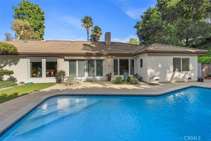 Property Photo:  16903 Oak View Drive  CA 91436 