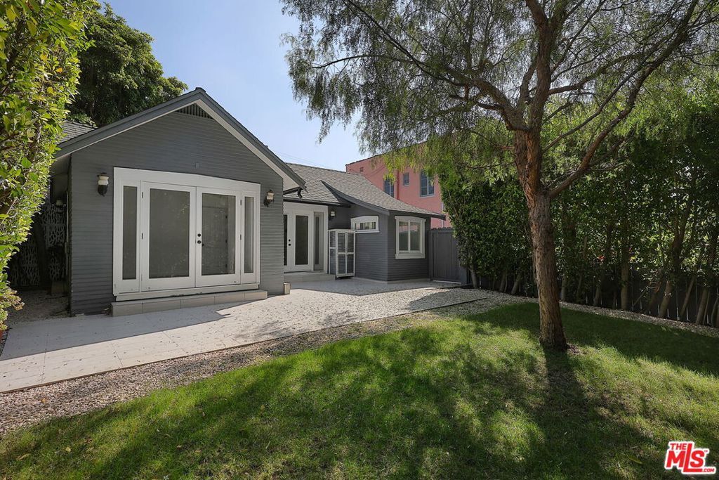 Property Photo:  936 N Harper Avenue  CA 90046 