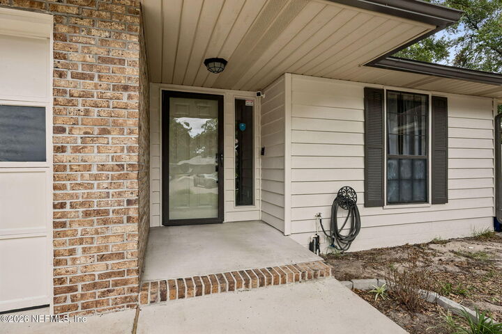 Property Photo:  3561 Villa Place  FL 32277 