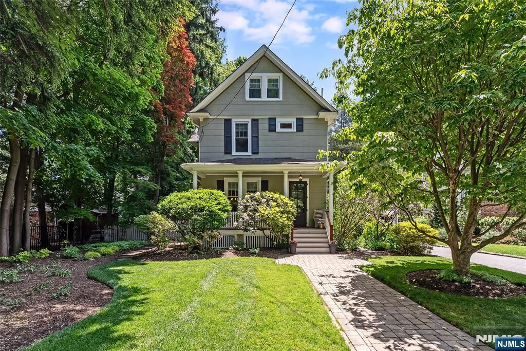 Property Photo:  3 Ferguson Place  NJ 07452 