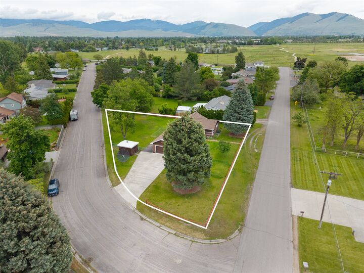 Property Photo: 3740 Mount Avenue MT 59804