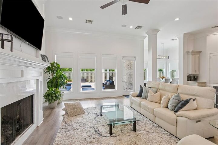 Property Photo:  117 Oak Park Court  LA 70037 