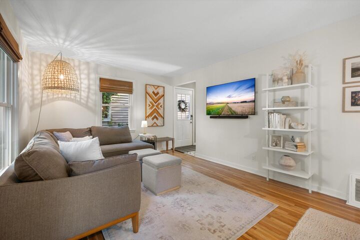 Property Photo:  5924 Vincent Avenue S  MN 55410 