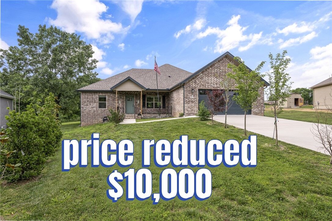 Property Photo:  48 Queensferry Lane  AR 72715 