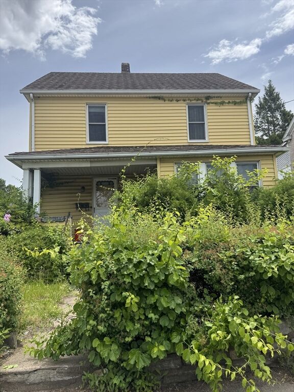 Property Photo:  220 South St  MA 01040 