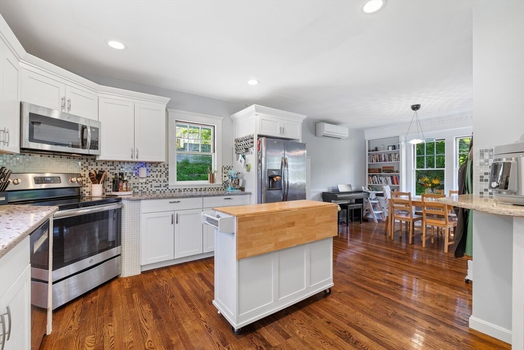 Property Photo: 603 Chandler St MA 01602