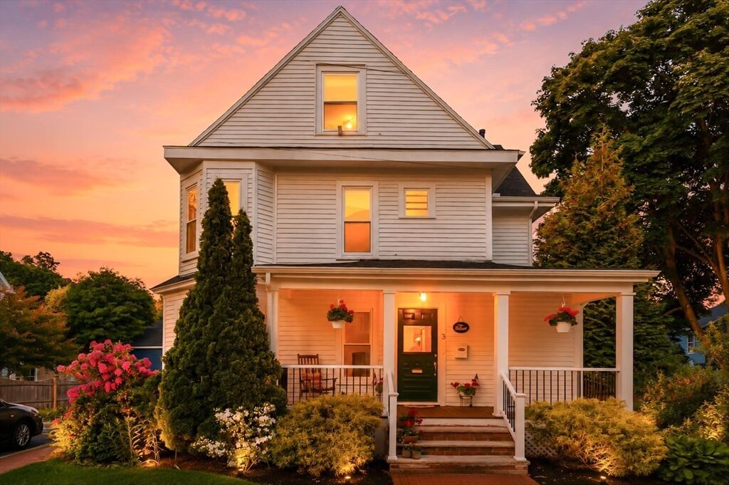 Property Photo:  3 Franklin Terrace  MA 02176 