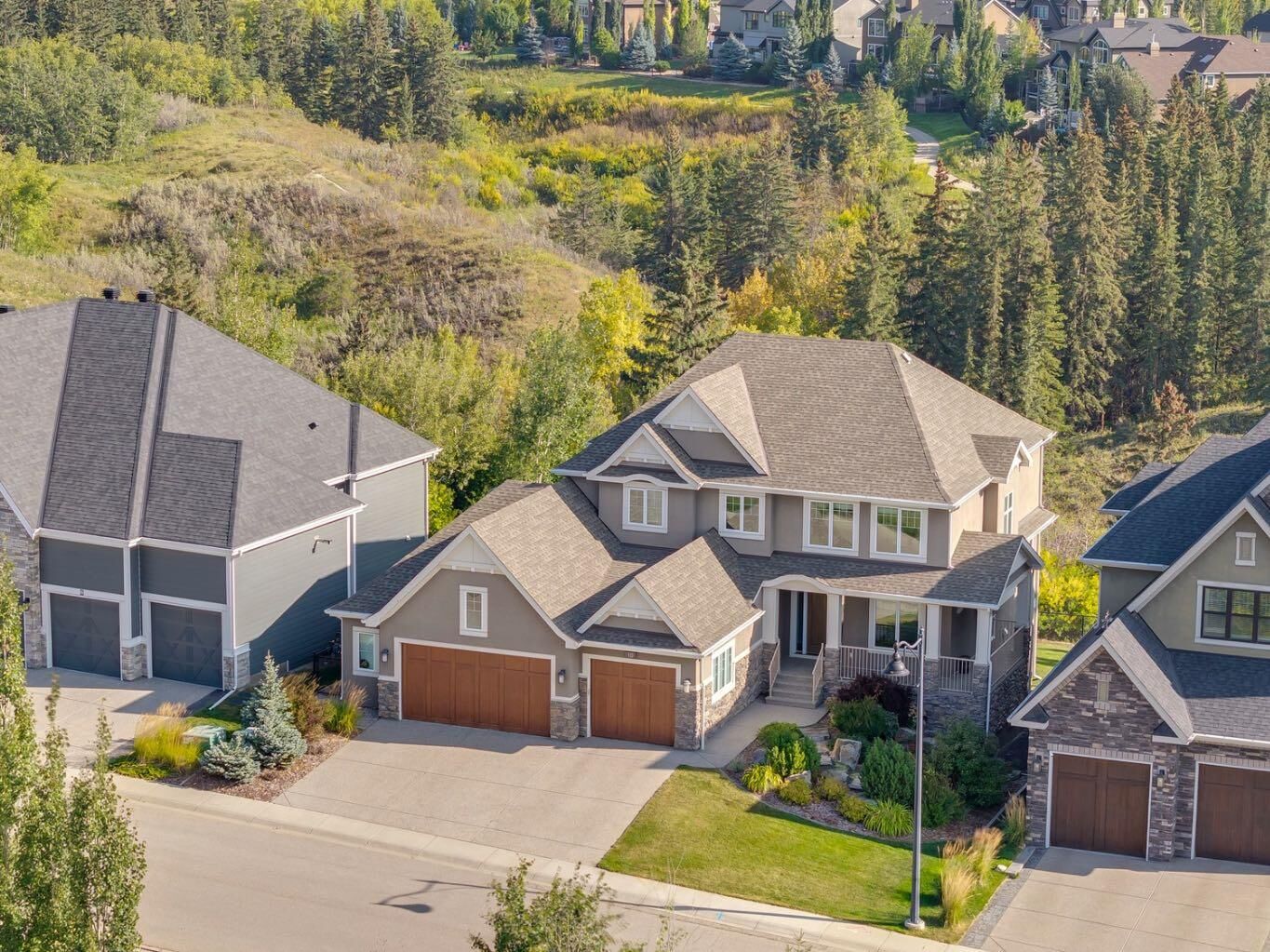 Property Photo:  10 Timberline Place SW  AB T3H 0W3 