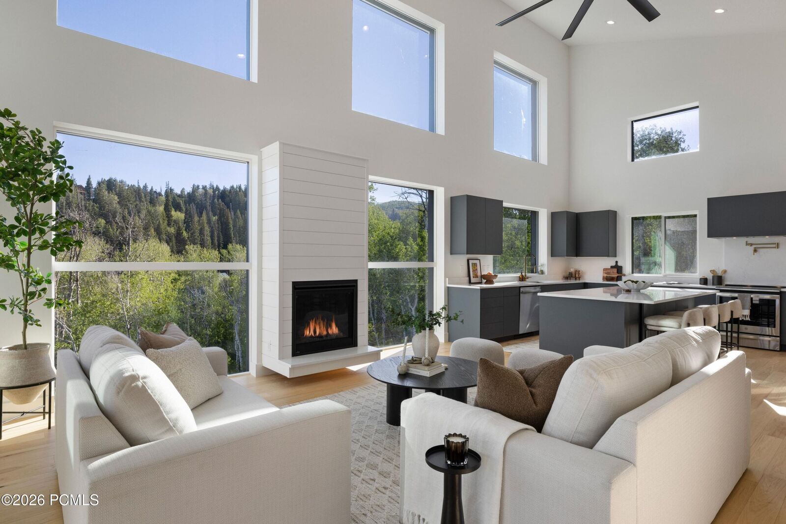 Property Photo:  1065 W Beaver Circle  UT 84017 