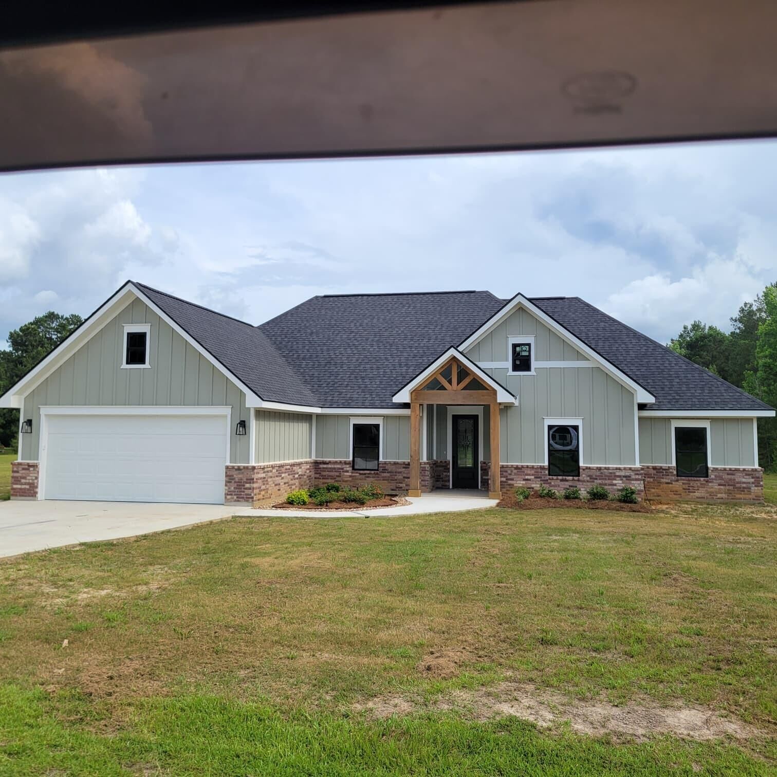 Property Photo:  148 Chinquapin Ln  LA 70634 