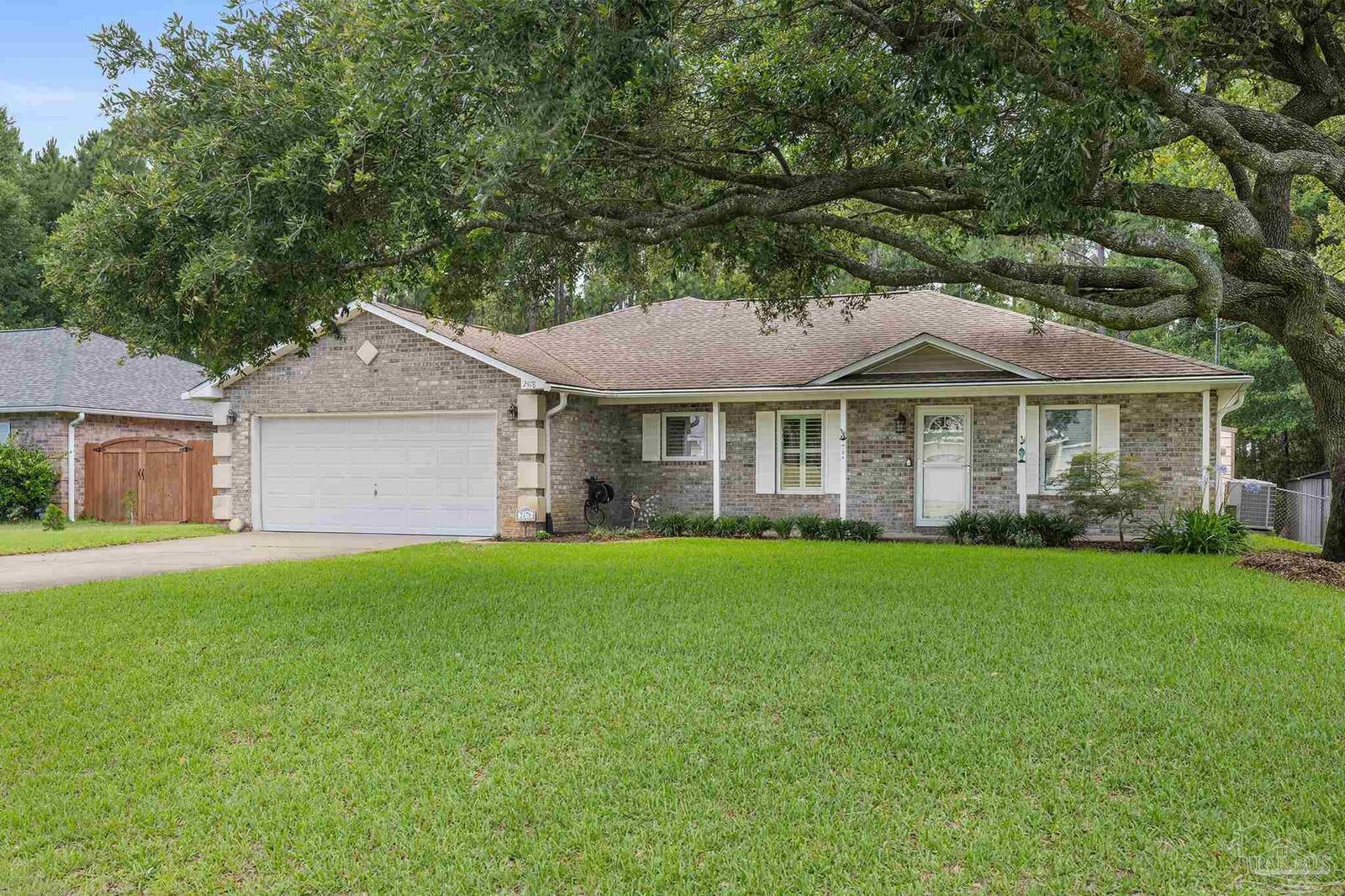 Property Photo:  2478 Houston Cir  FL 32563 