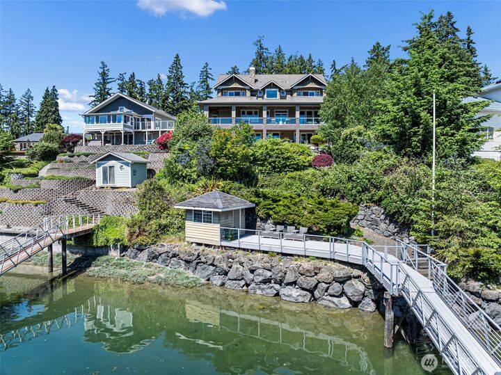 Property Photo:  283  Shorewood Ct  WA 98333 