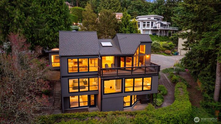 Property Photo:  13441  64th Terrace NE  WA 98034 