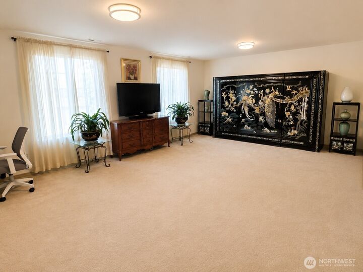 Property Photo: 912 Gina Court SE WA 98513